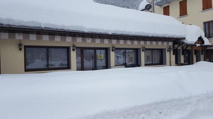 Hotel Restaurant De La Poste Saint-Colomban-des-Villards Exterior foto